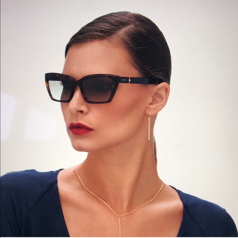 PRADA Cat eye Havana Womens Sunglasses Preowned Like New